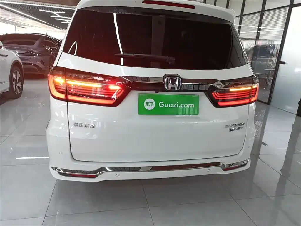 Honda Elysion 2022 из CN, фото 6