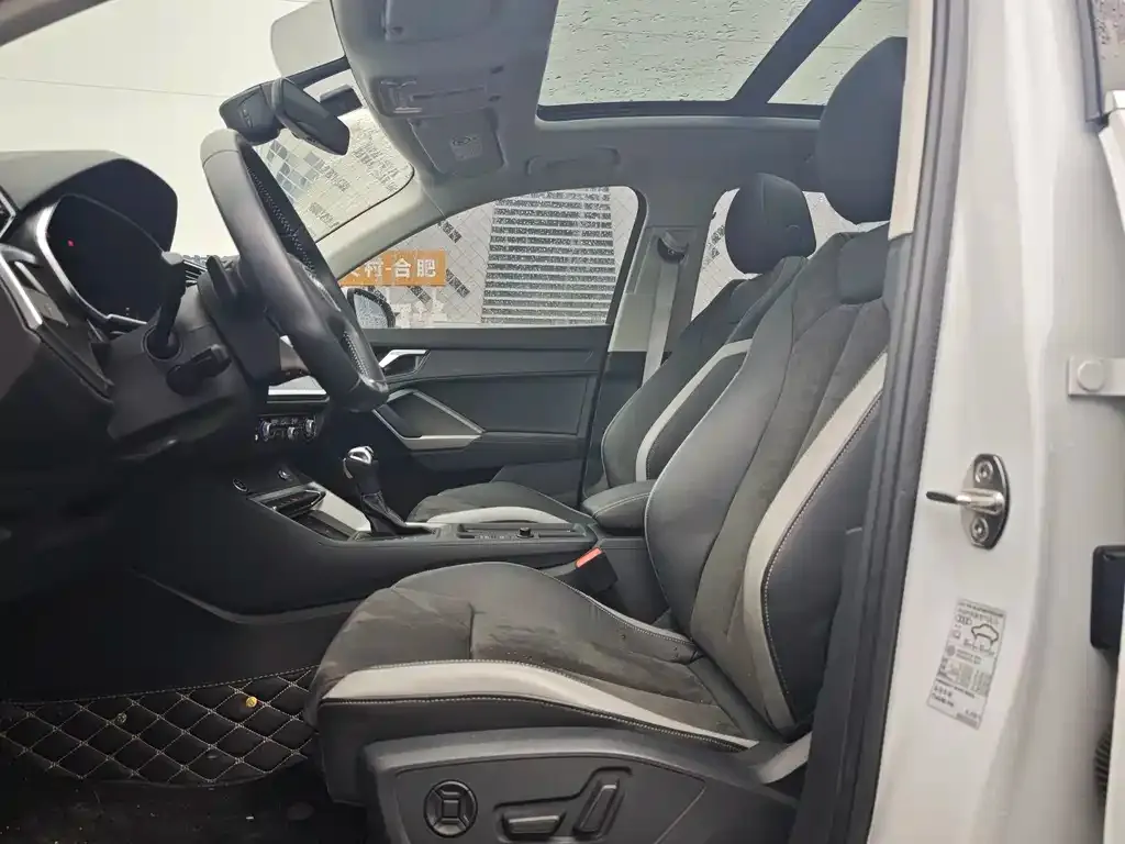 Audi Q3 2022 из CN, фото 2