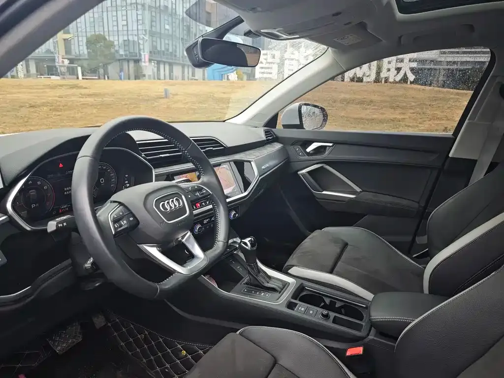 Audi Q3 2022 из CN, фото 5