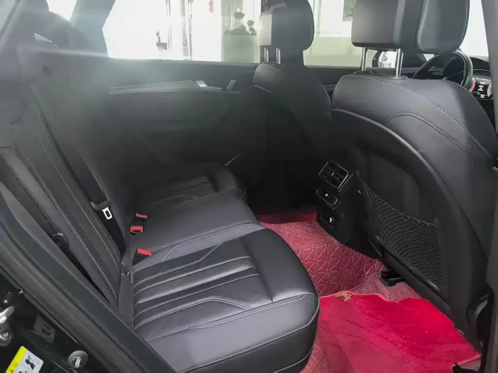 Audi Q5L 2024 из CN, фото 8