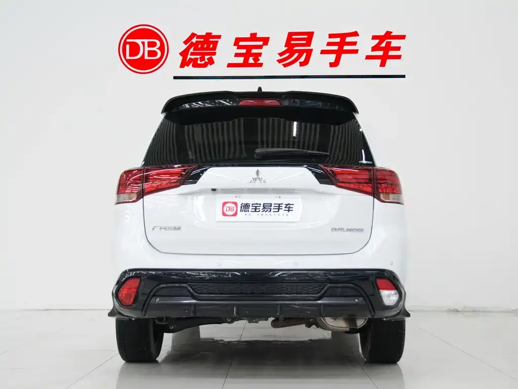 Mitsubishi Outlander 2023 из CN, фото 6