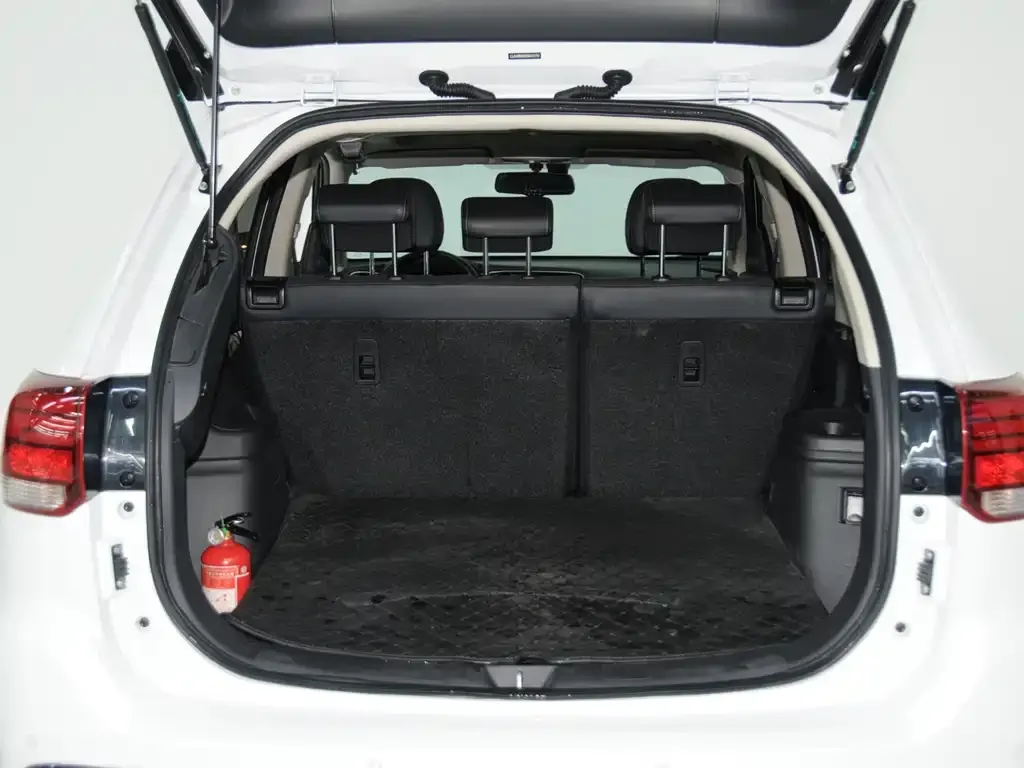 Mitsubishi Outlander 2023 из CN, фото 7