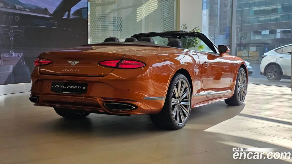 Bentley Continental 2025 из KR, фото 3