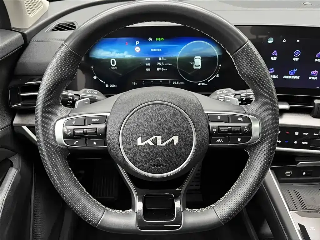 Kia Sportage 2023 из CN, фото 8