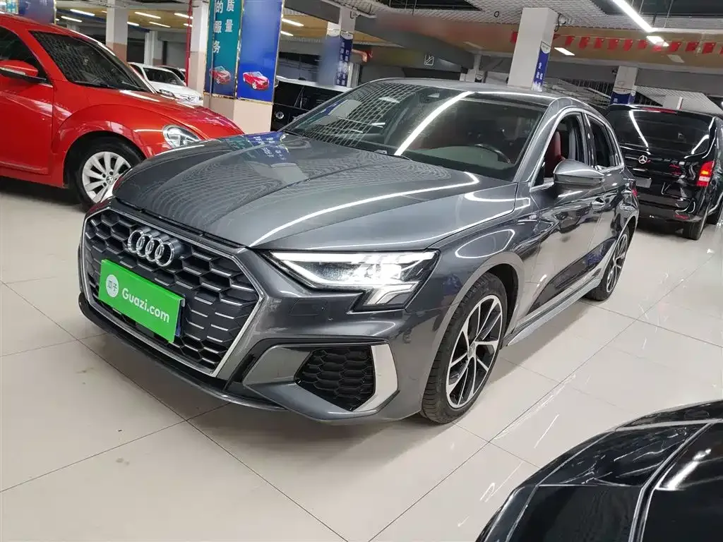 Audi A3 2021 из CN, фото 1