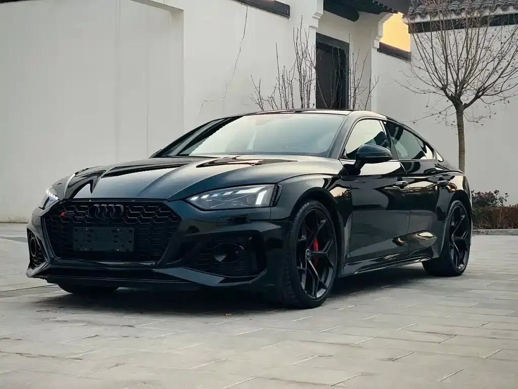 Audi RS 5 — фото 1