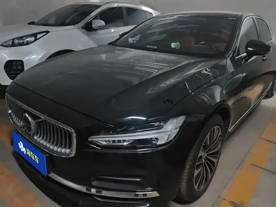 Volvo S90 — фото 1
