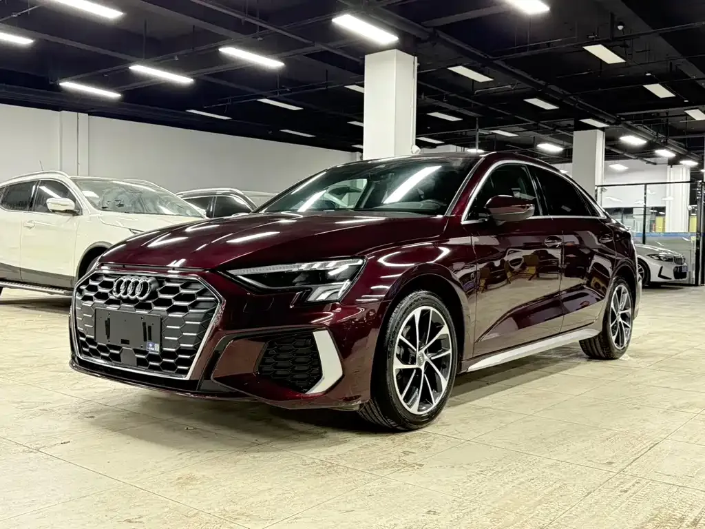 Audi A3 2022 из CN, фото 1