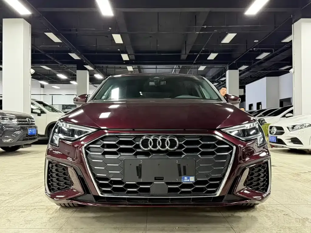 Audi A3 2022 из CN, фото 2