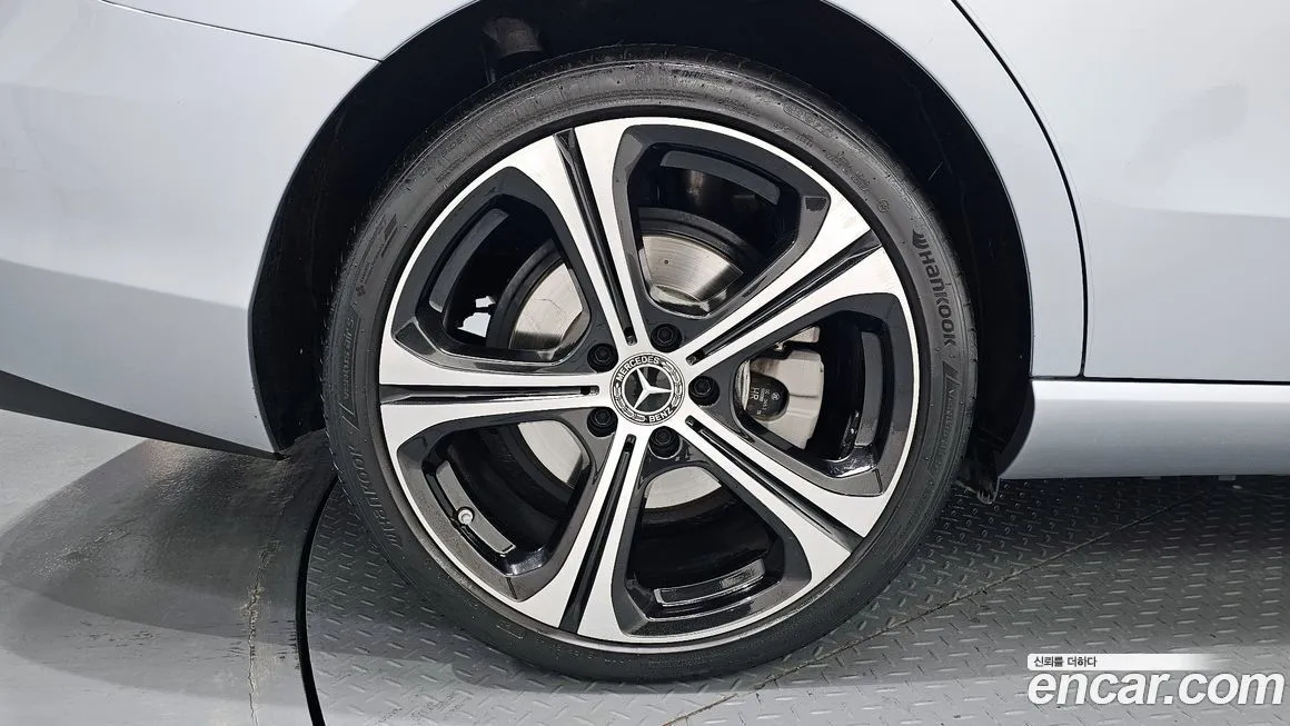 Mercedes-Benz C-Class 2023 из KR, фото 5