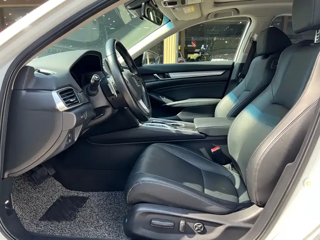 Honda Accord 2021 из CN, фото 4