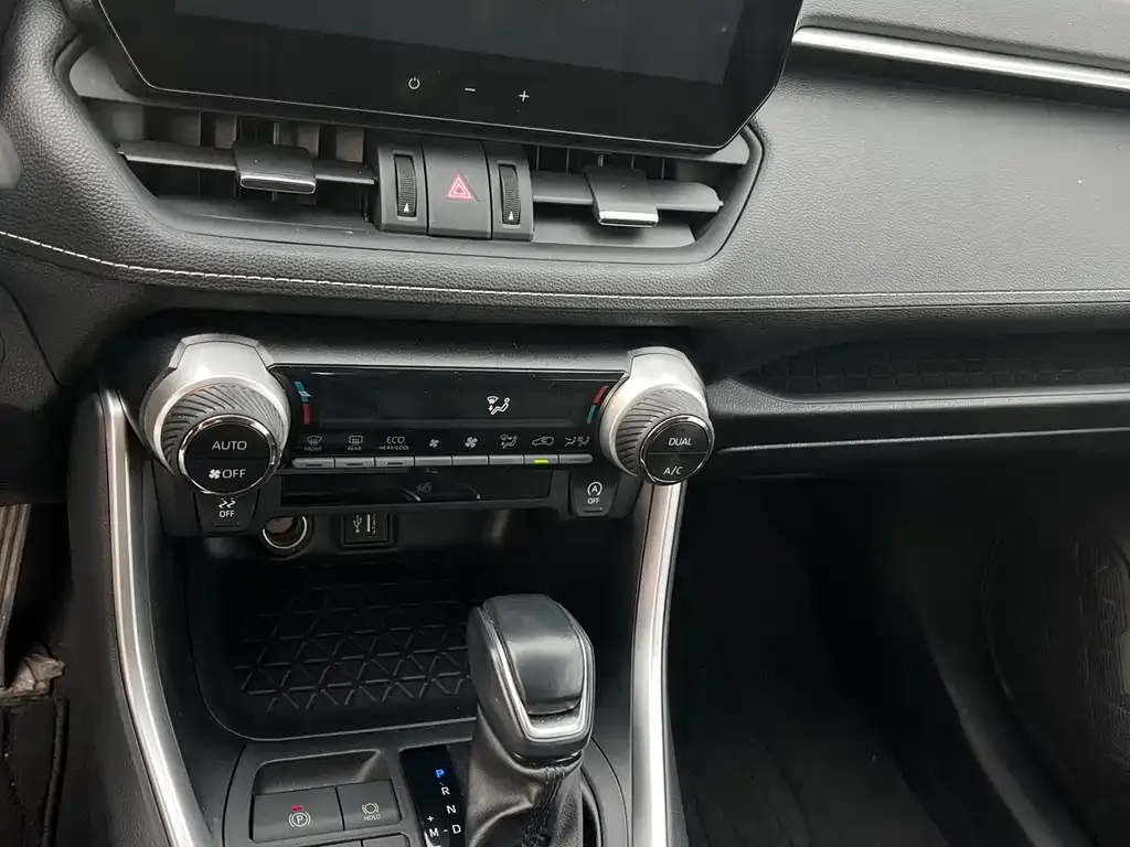 Toyota Wildlander 2023 из CN, фото 8