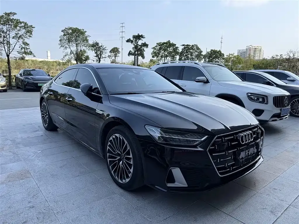 Audi A7L 2024 из CN, фото 2
