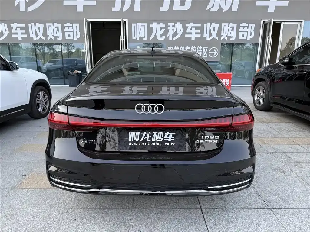Audi A7L 2024 из CN, фото 8