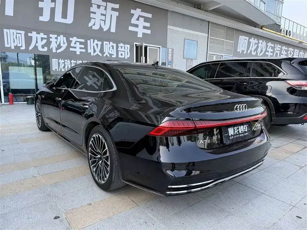 Audi A7L 2024 из CN, фото 9