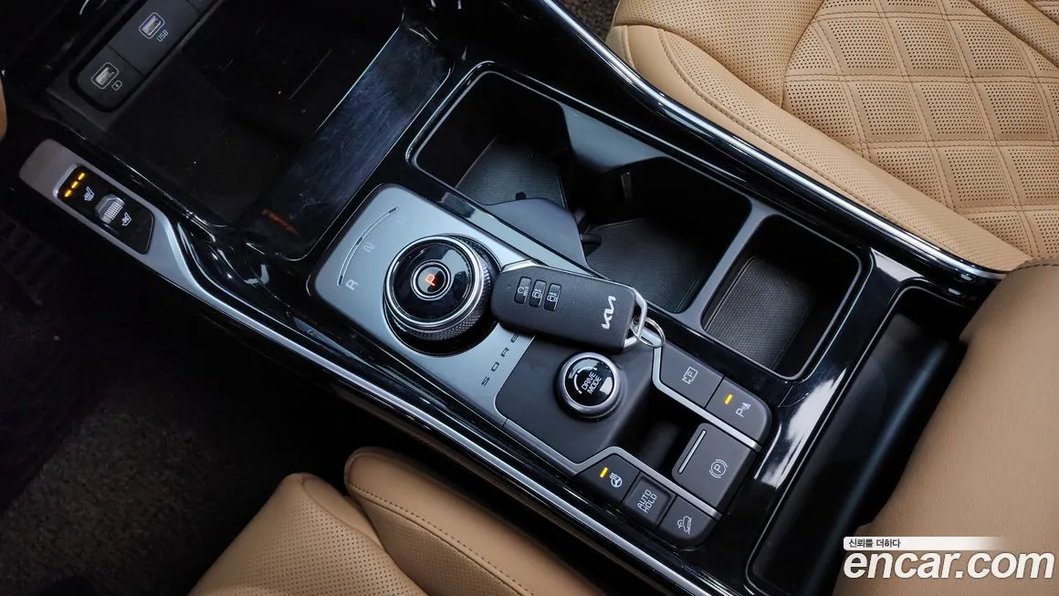 Kia Sorento — фото 6