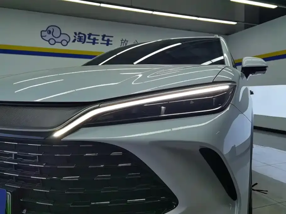 BYD L DM-i — фото 3