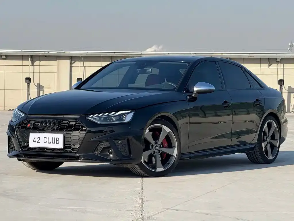Audi S4 2023 из CN, фото 4
