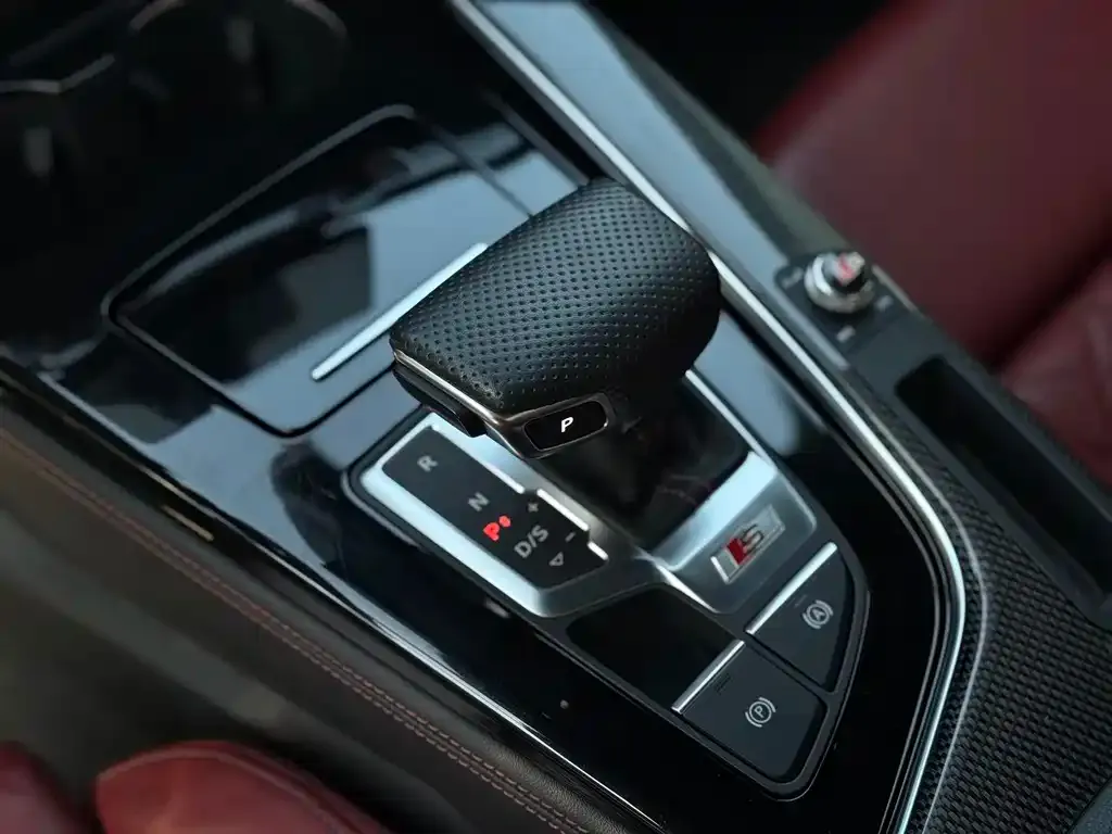 Audi S4 2023 из CN, фото 2