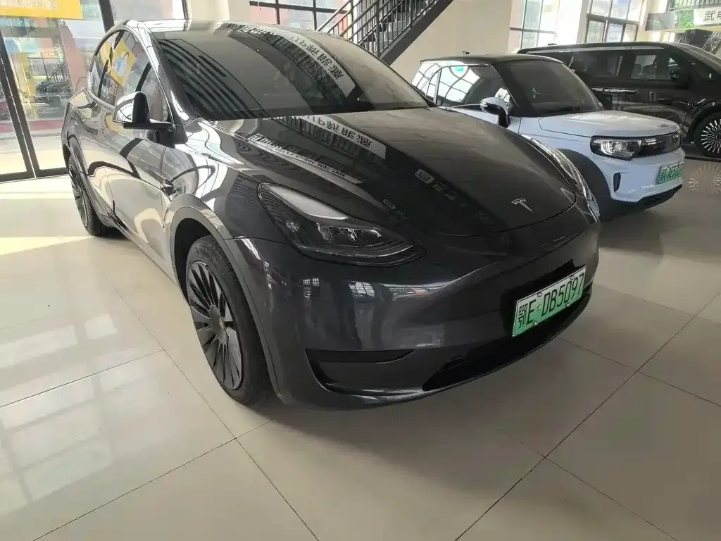Tesla Model Y 2024 из CN, фото 7