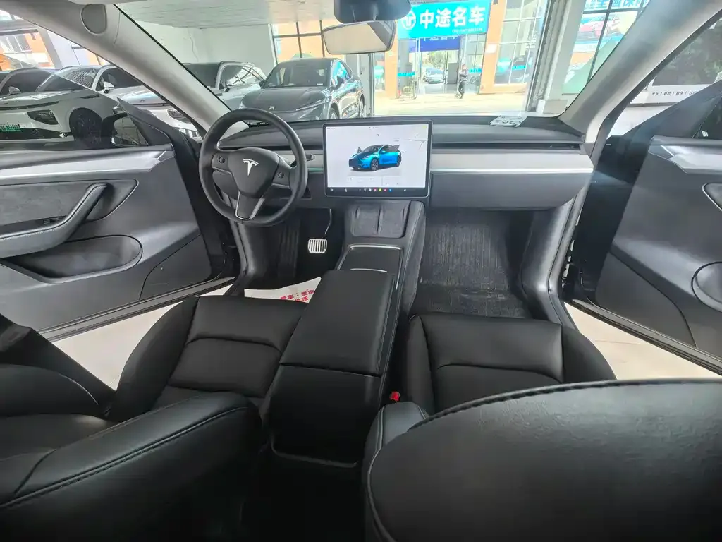 Tesla Model Y 2024 из CN, фото 6