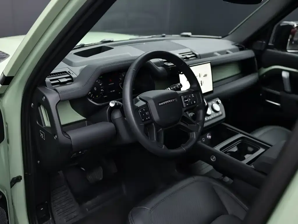 Land Rover Defender — фото 8