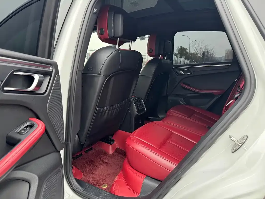 Porsche Macan 2023 из CN, фото 5