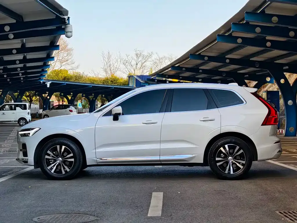 Volvo XC60 2022 из CN, фото 5