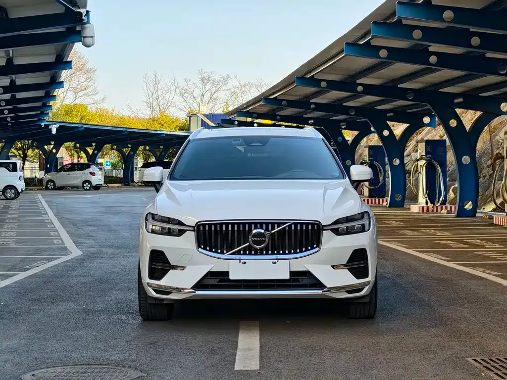Volvo XC60 2022 из CN, фото 9