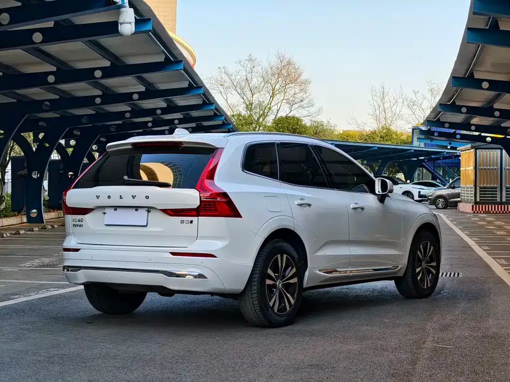Volvo XC60 2022 из CN, фото 7