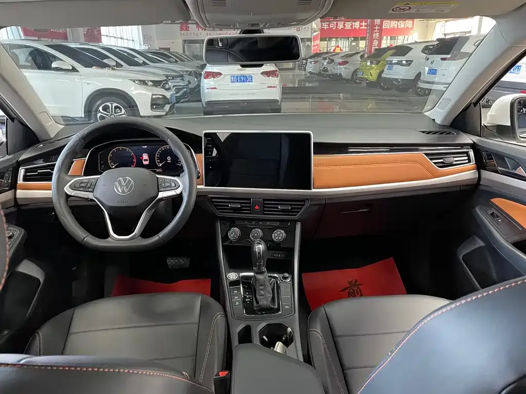 Volkswagen Bora 2023 из CN, фото 2