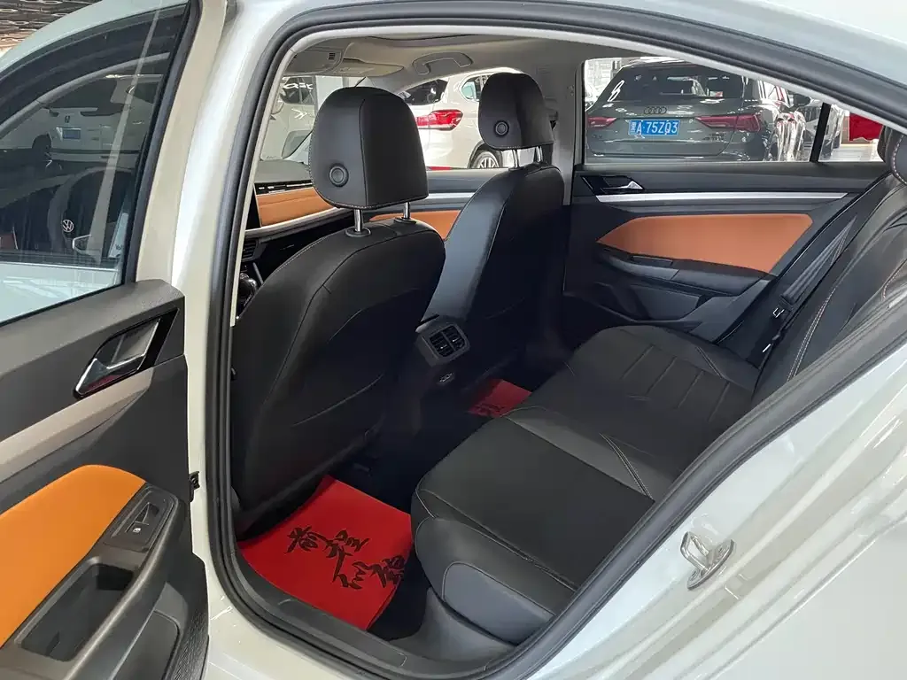 Volkswagen Bora 2023 из CN, фото 6