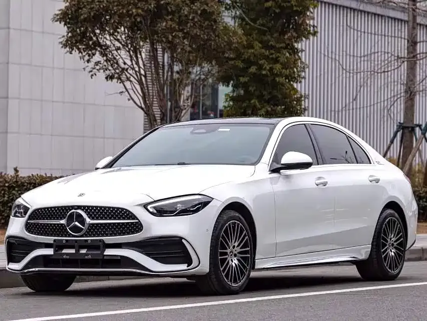 Mercedes-Benz C-Class — фото 1
