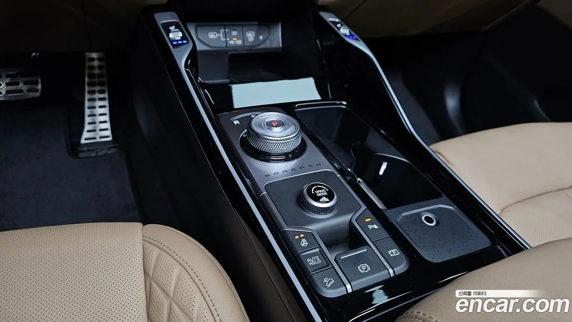 Kia Sorento — фото 8