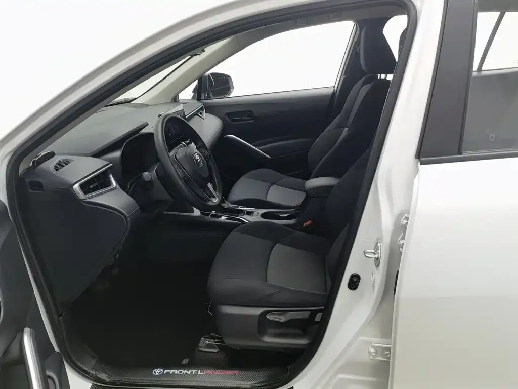 Toyota Frontlander 2023 из CN, фото 5