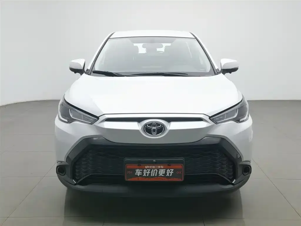 Toyota Frontlander 2023 из CN, фото 3