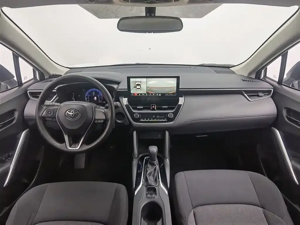 Toyota Frontlander 2023 из CN, фото 8