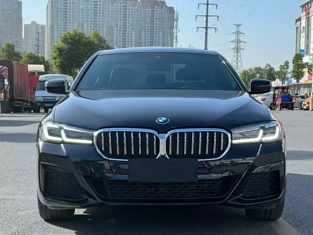 BMW 5 Series — фото 2