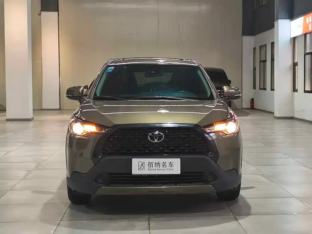 Toyota Corolla Cross 2022 из CN, фото 8