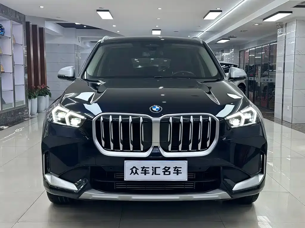 BMW X1 — фото 2