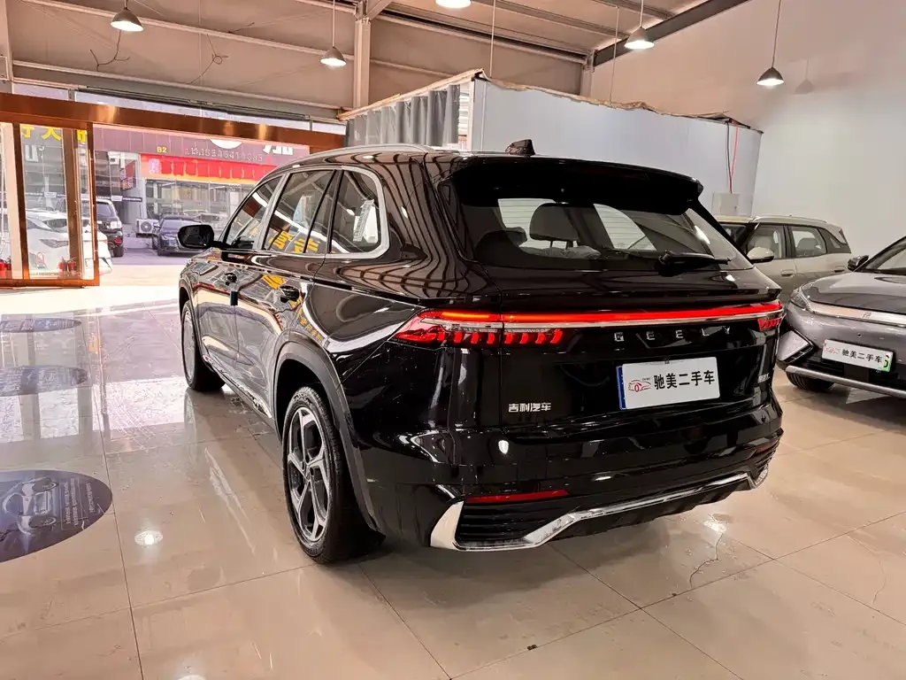 Geely Xingyue L — фото 10