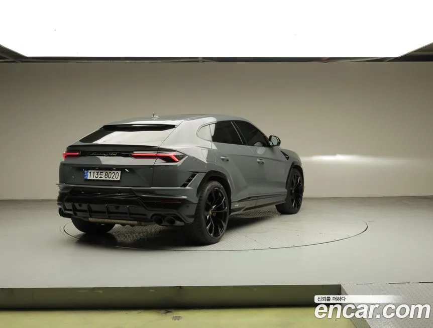 Lamborghini Urus — фото 9
