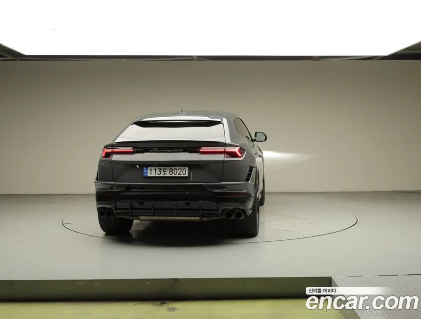Lamborghini Urus — фото 3