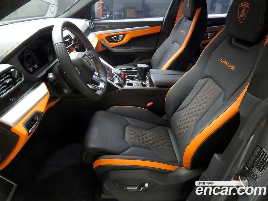 Lamborghini Urus — фото 5