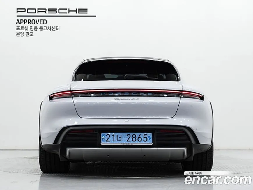 Porsche Taycan 2024 из KR, фото 4