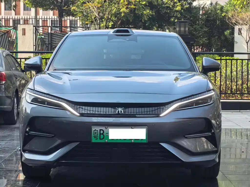 BYD L EV — фото 9