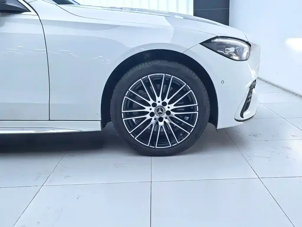 Mercedes-Benz C-Class 2024 из CN, фото 2