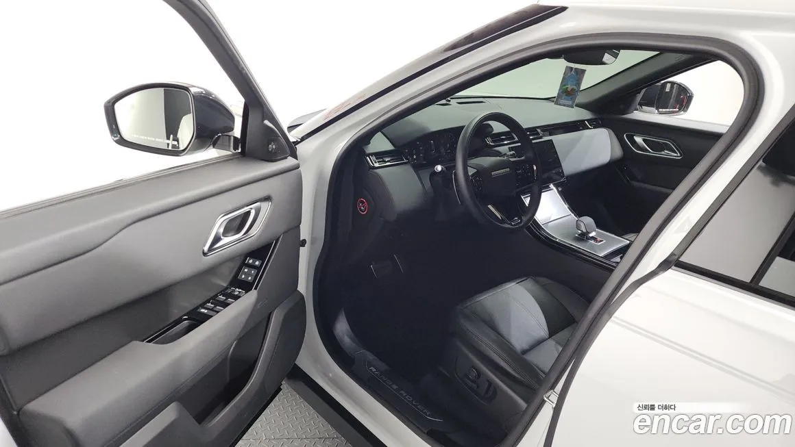 Land Rover Range Rover Velar 2025 из KR, фото 7