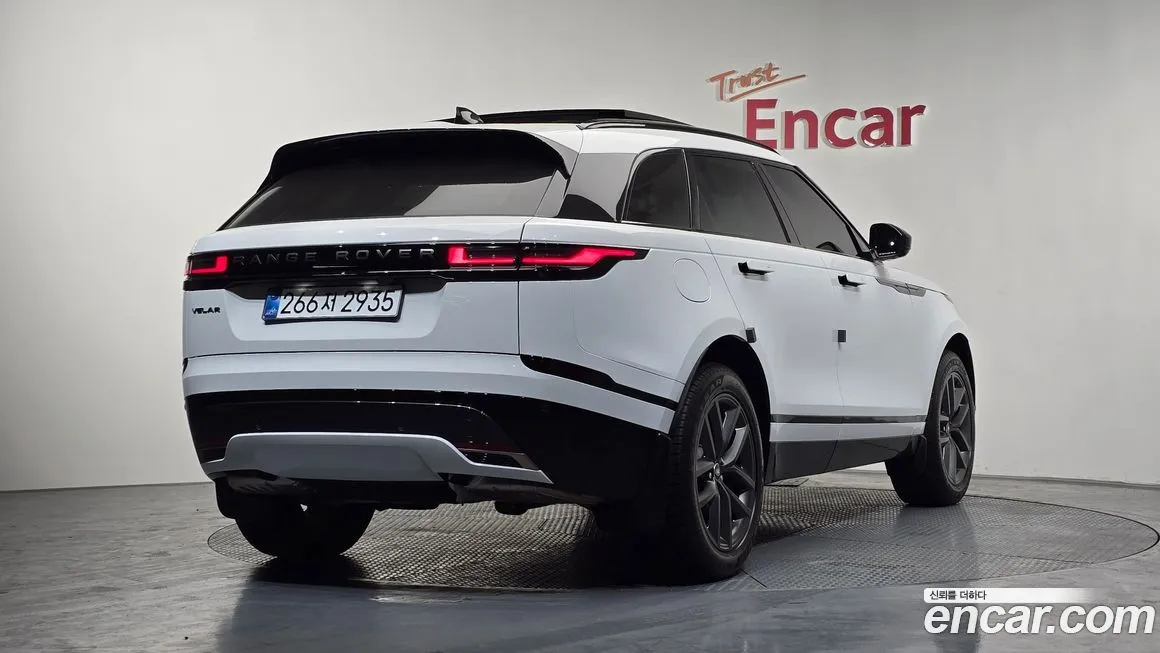Land Rover Range Rover Velar 2025 из KR, фото 10