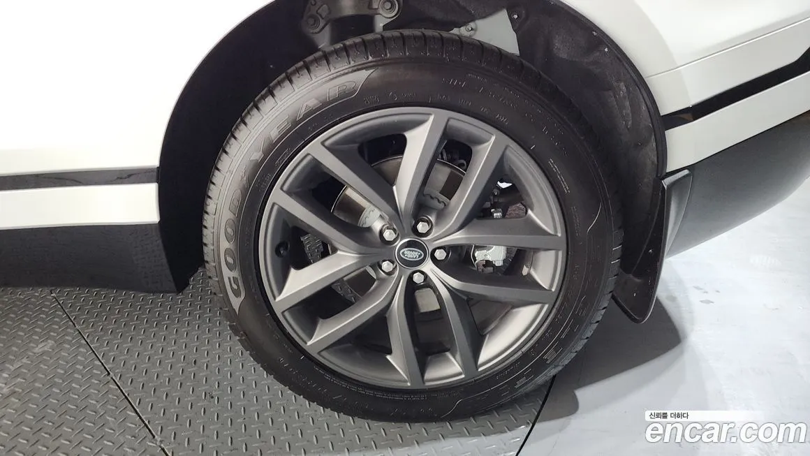 Land Rover Range Rover Velar 2025 из KR, фото 6